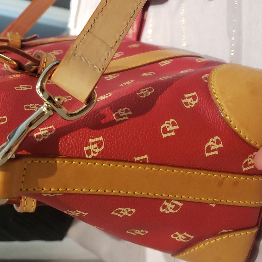 ❣️💫MARK DOWN💫❣️Dooney & Bourke Bag - Picture 4 of 11